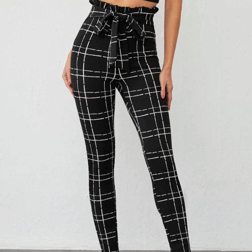 SHEIN black and white paper bag pants, size small